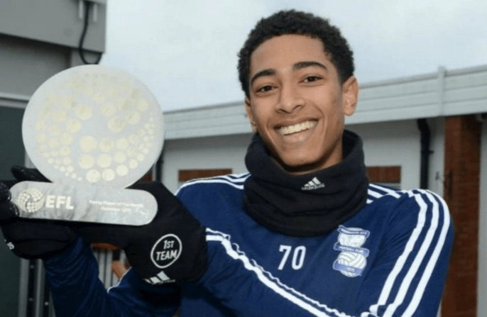 APEX英雄新人选手表现亮眼