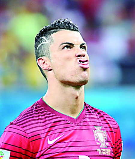 《使命召唤®：黑色行动7™》与《使命召唤®：战争地带™》第1赛季现已上线