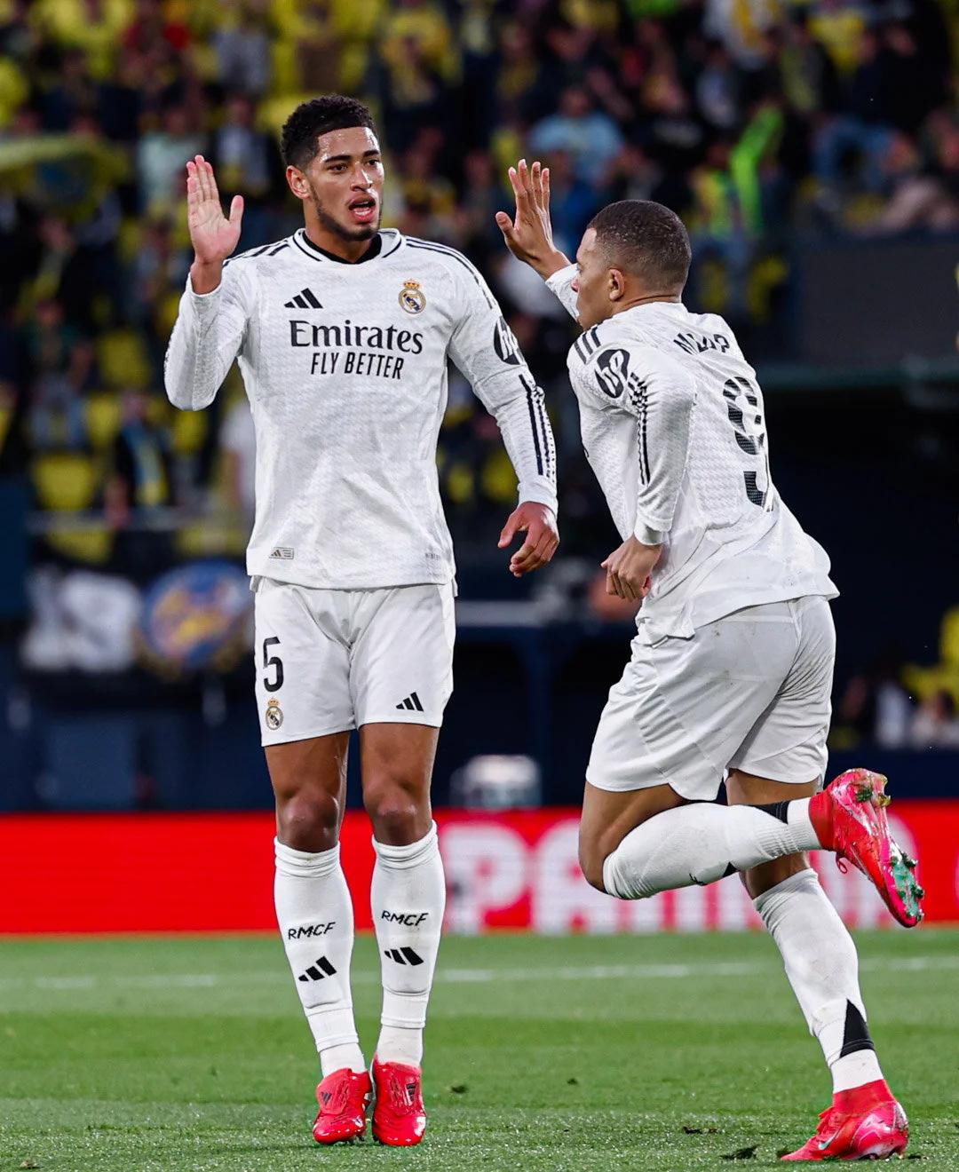 [德甲]维尔茨送出直塞 希克单刀推射破门